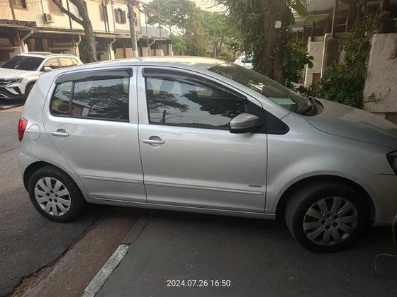 VOLKSWAGEN FOX 1.6 MI 8V FLEX 4P AUTOMATIZADO VOLKSWAGEN FOX 1.6 MI 8V FLEX 4P AUTOMATIZADO
